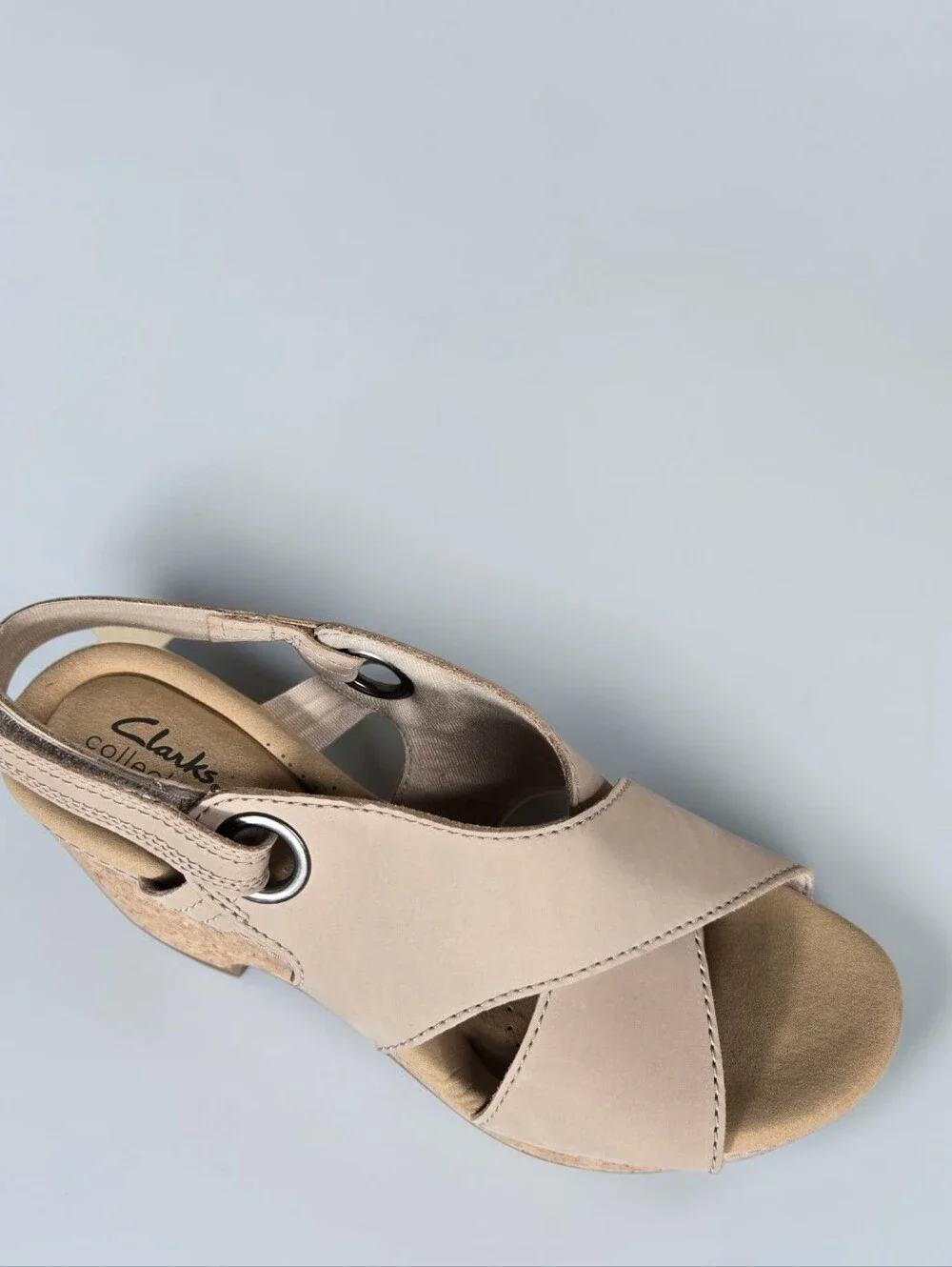 Clarks Giselle Loop Wedge Sandal Size 9 Khaki Sand Nubuck Slingback Cork